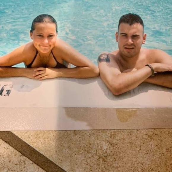 Meet your Posher, Chris - Picture 1 of 1